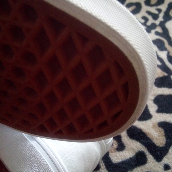 Vans Classic White Lace-Up Sneakers - Picture 12 of 12